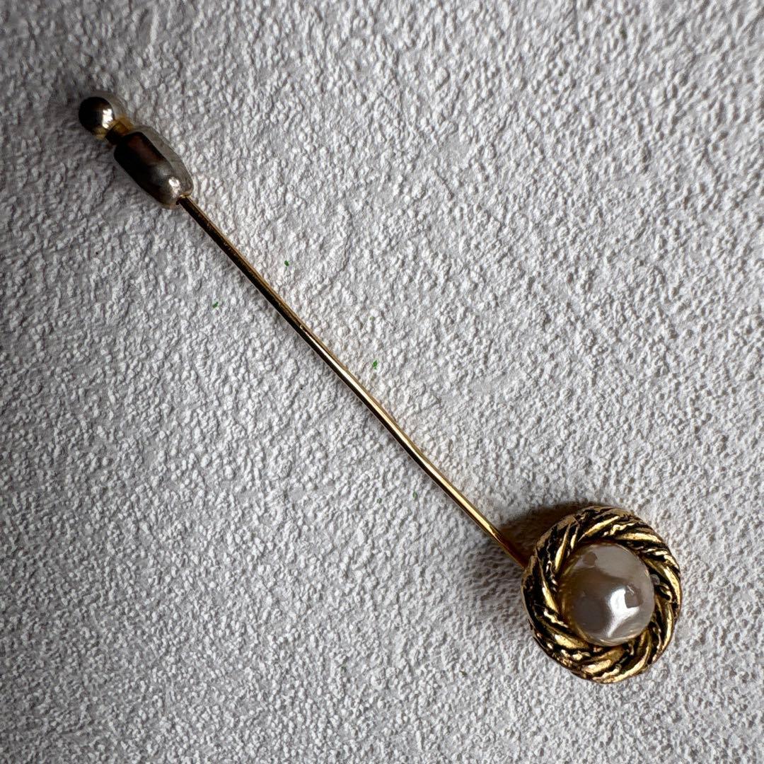 ✨CHANEL brooch✨シャネルブローチ❤️シャネルピンブローチ　GOLD