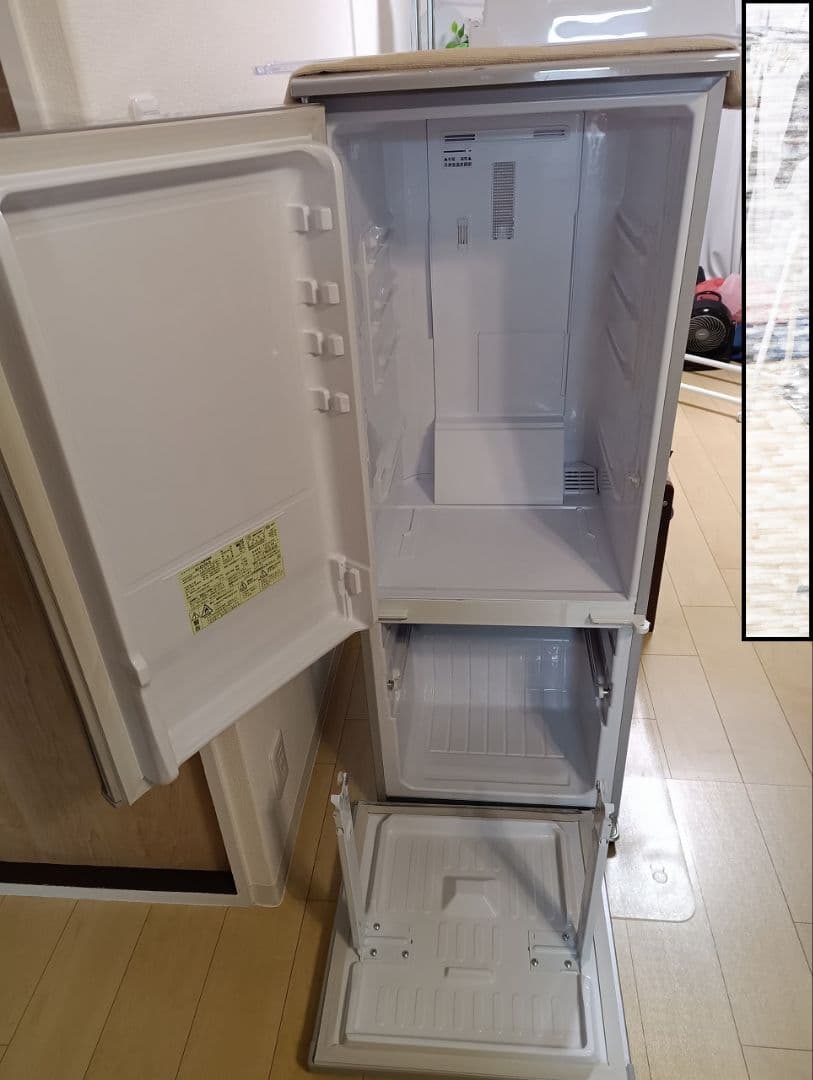 シャープ 冷蔵庫 SJ-D17D-S 167L シルバー 2018年製　両開き