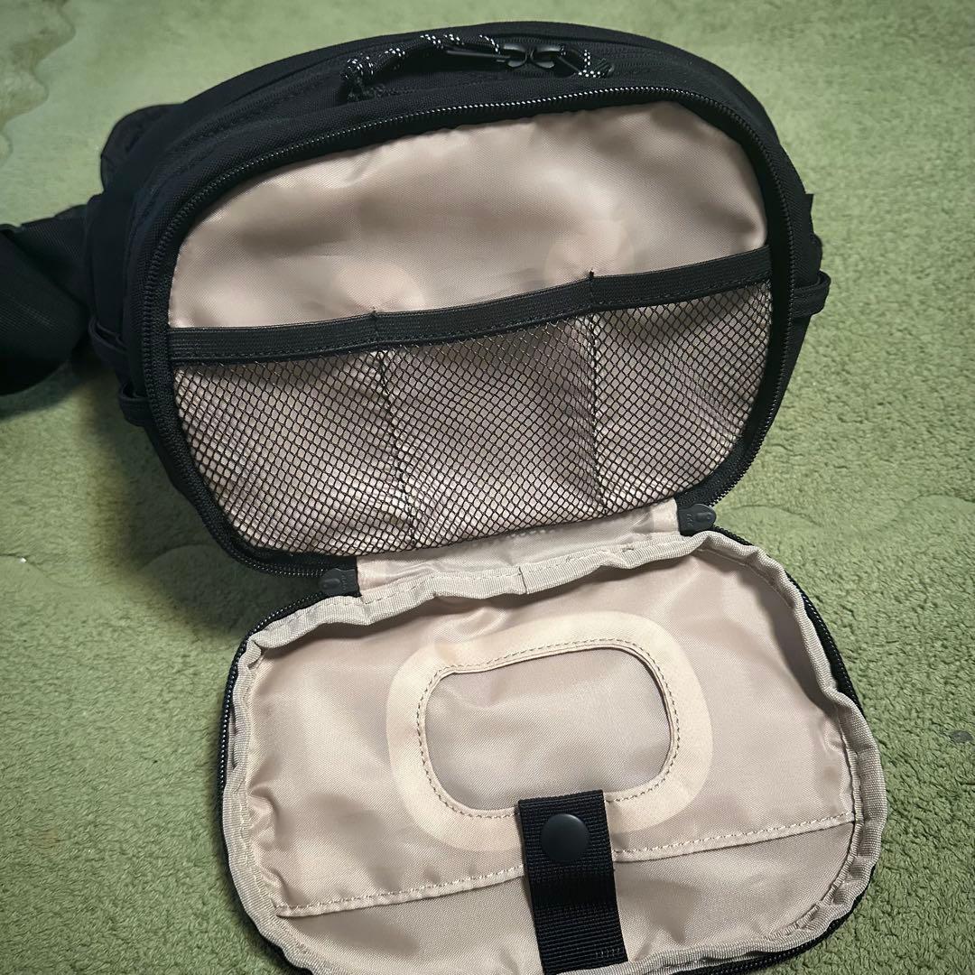 hugoo ヒップシート　ハグー　抱っこ紐　ショルダーバッグ