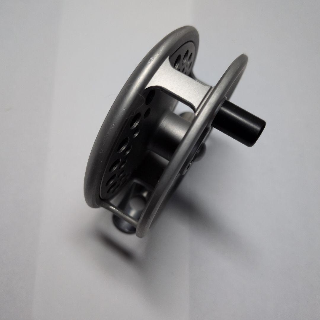 フライリール ティムコ　Oracle　Midge　2 5/8\"