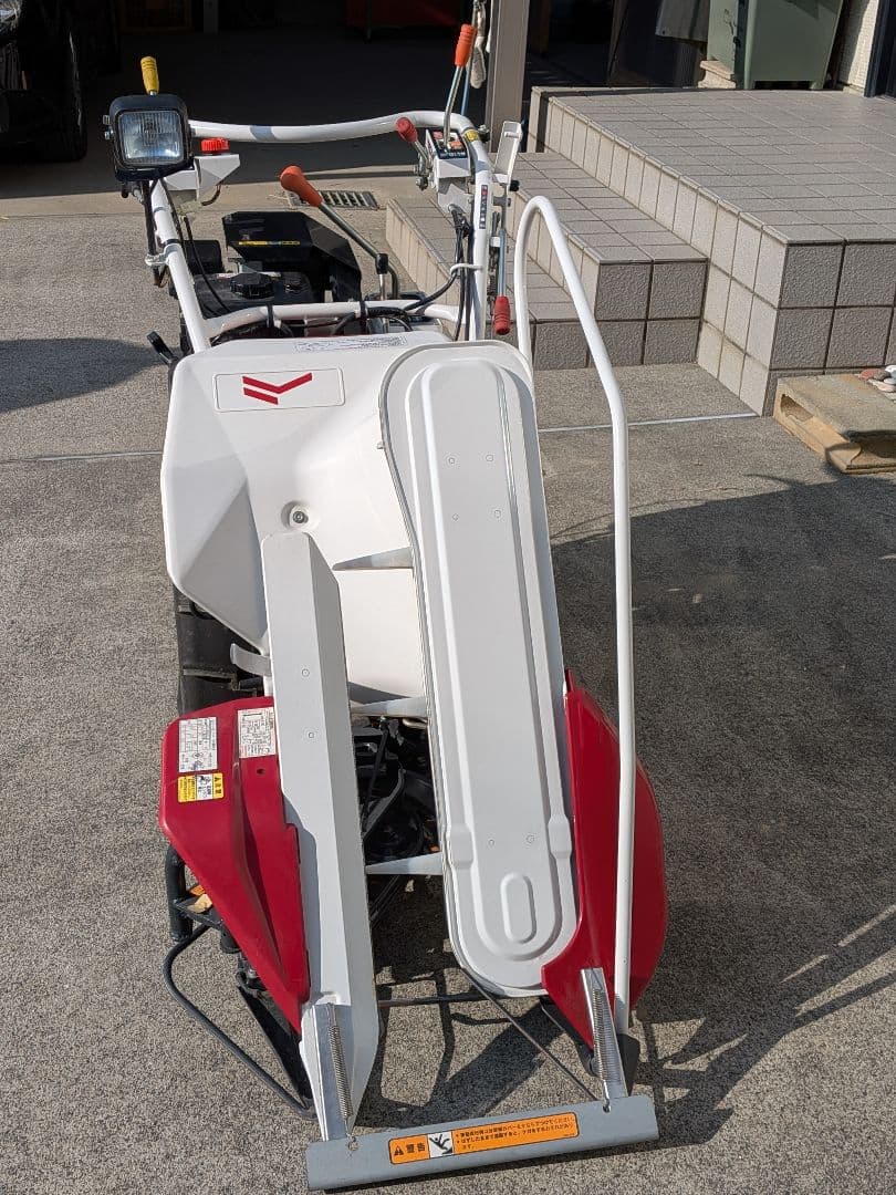 リリー　ヤンマー稲刈り機　Be214　中古品　引き取り限定