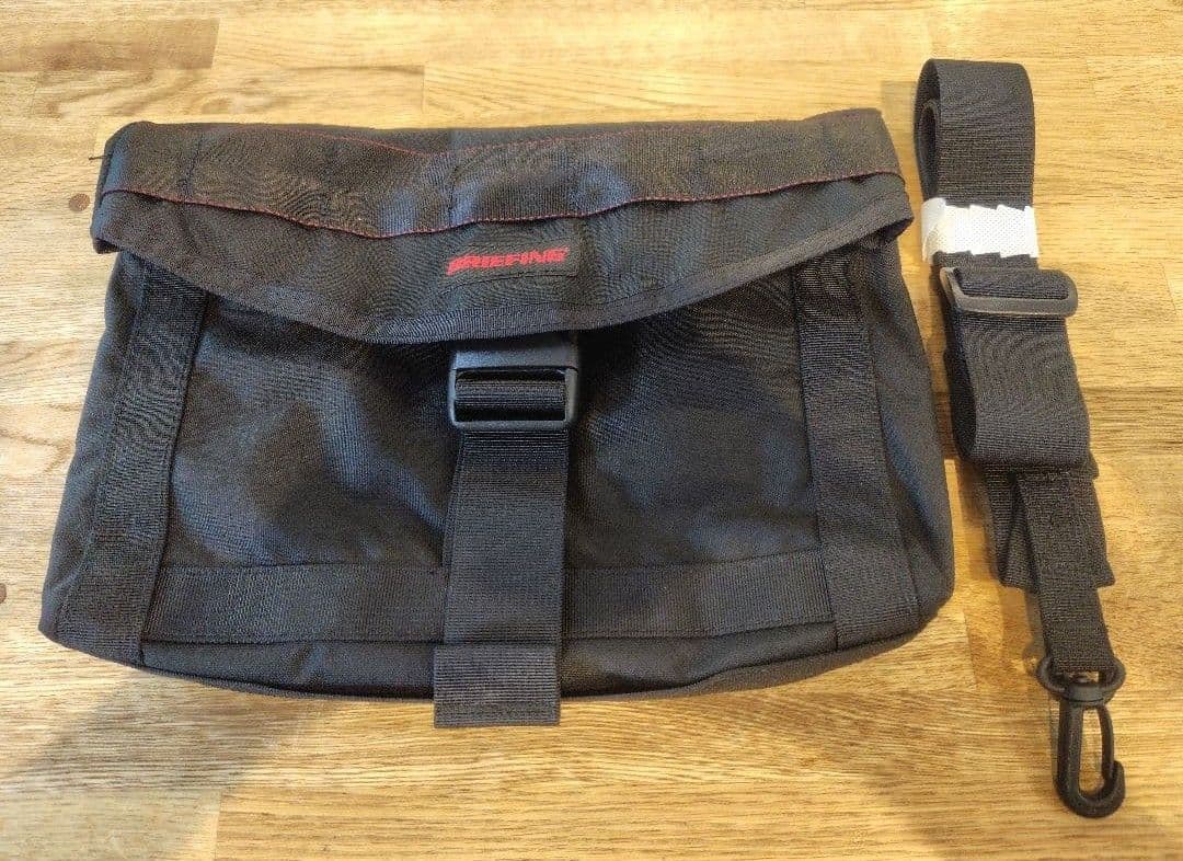 ブリーフィング ショルダーバッグ