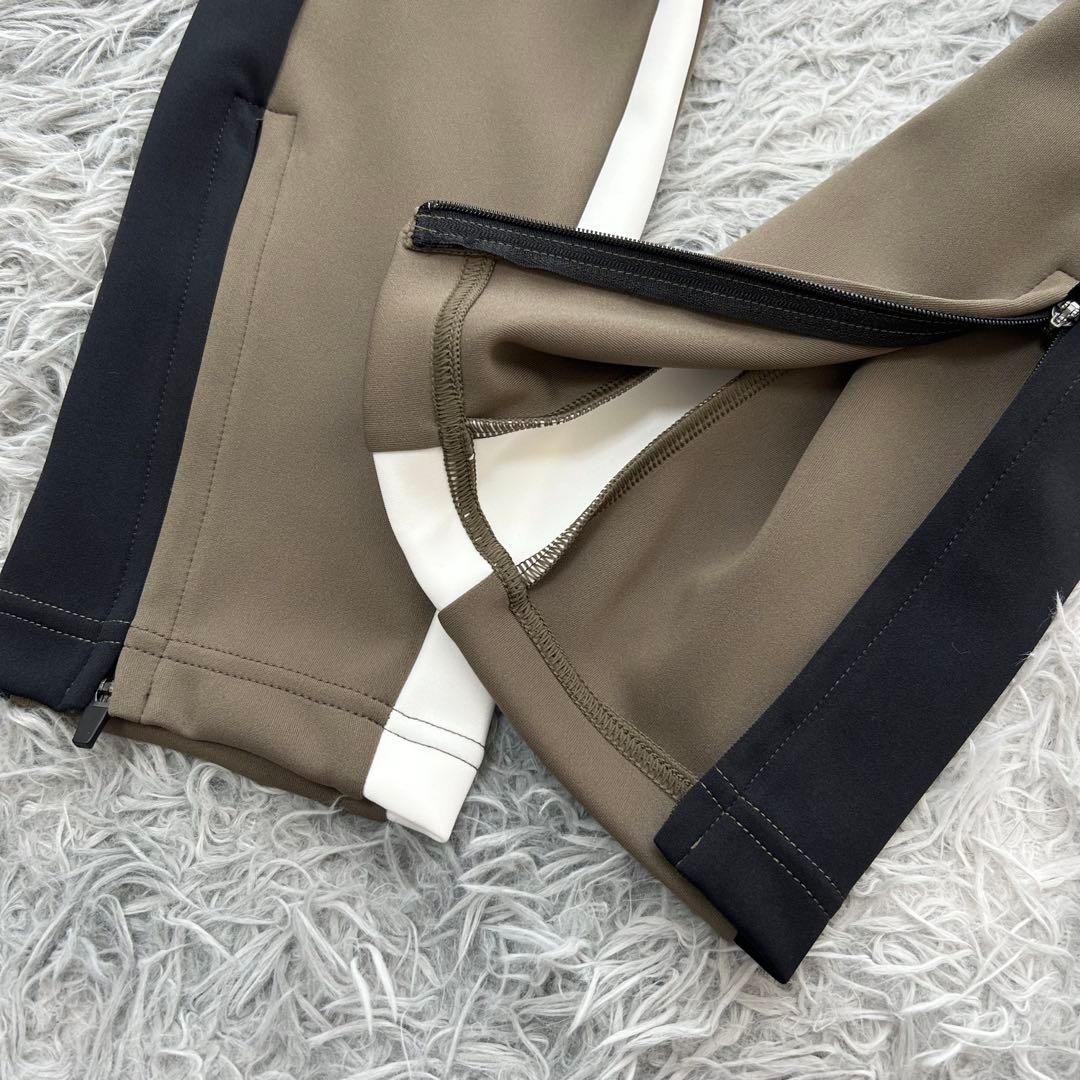 きよみ専用新品　クロノスブラック　セットアップ　パーカー　パンツ　カーキ