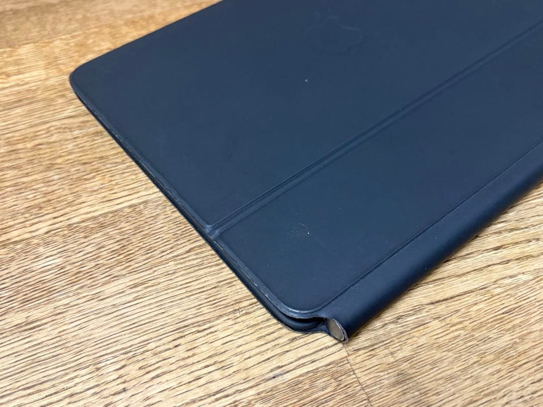 ● iPad Magic Keyboard MXQT2J/A A2261 ●