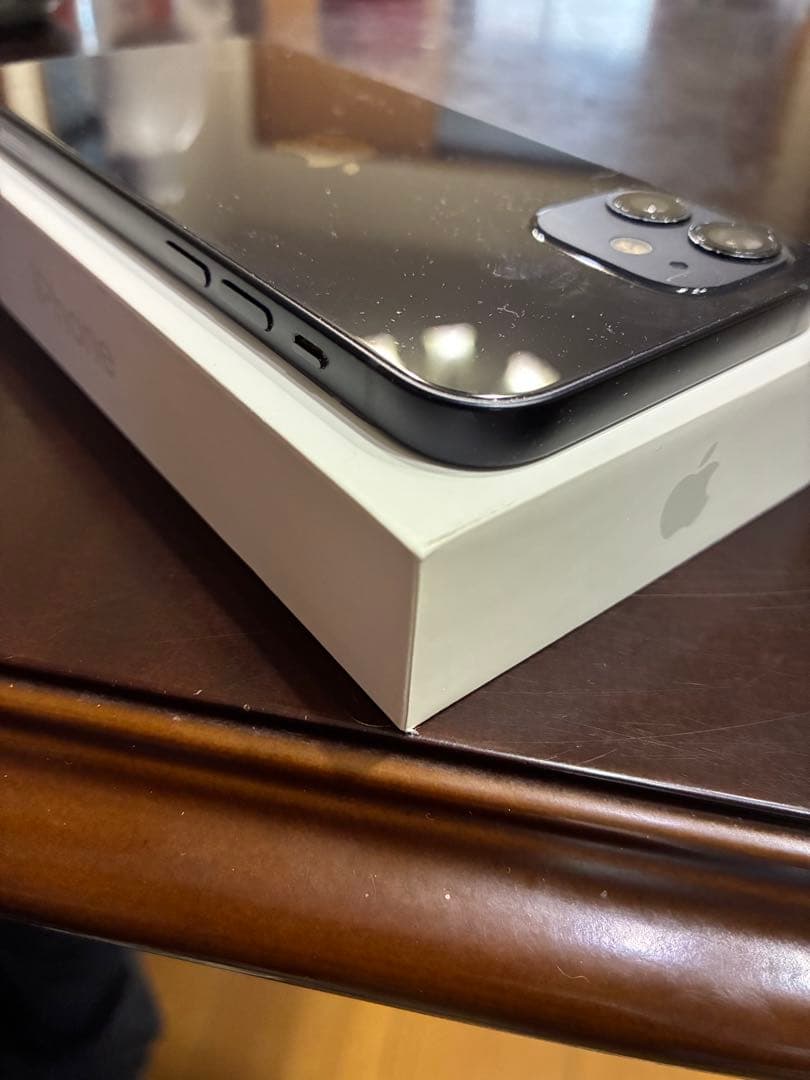 iPhone12 ホワイト 64GB 箱なし本体のみ　おまけ付