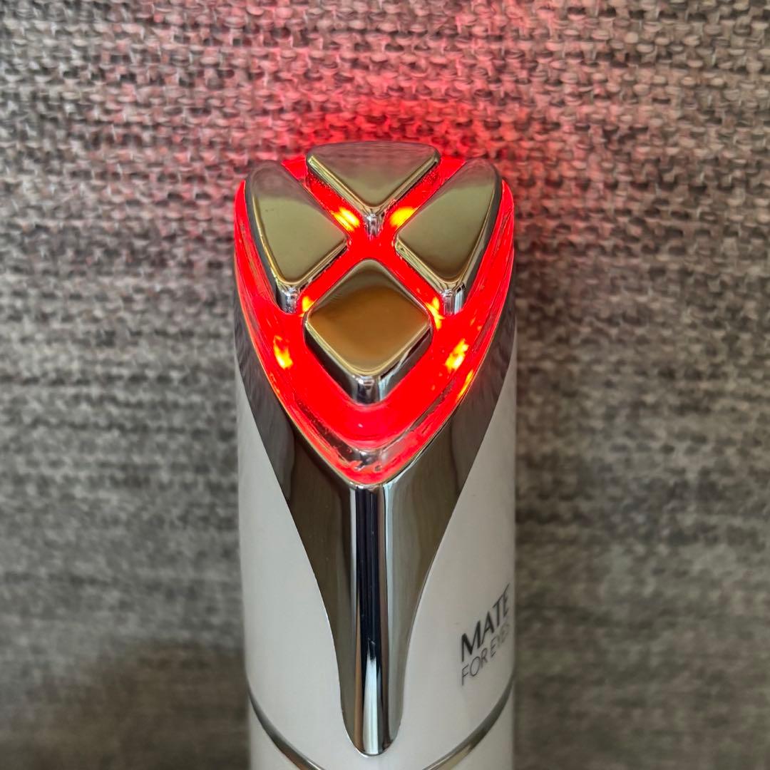 目元ケア美顔器 アクシージア メイト フォーアイズ