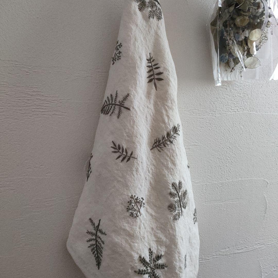 【桜坂美野様オーダー専用ページ】リネン刺繍　クッションカバー