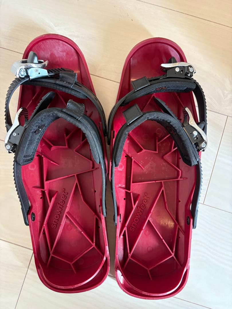 feet スノーシュー レッド/ブラック