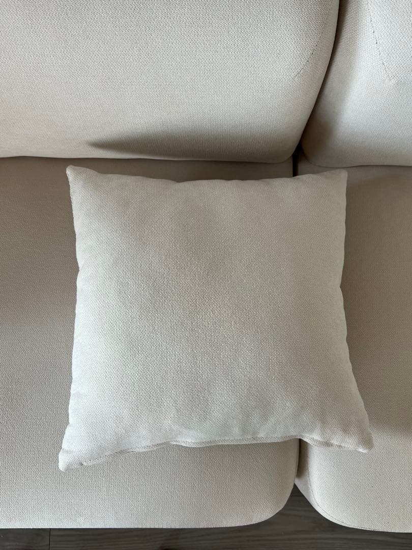 2脚セット　韓国　北欧　クリーム色 L字型ソファ 2個クッション付き