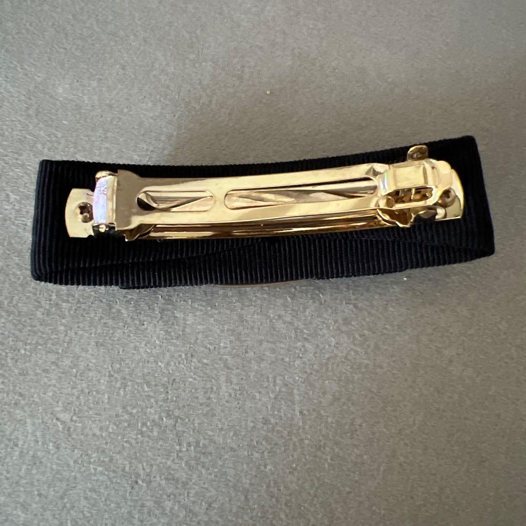 フェラガモ　バレッタ　ブラック