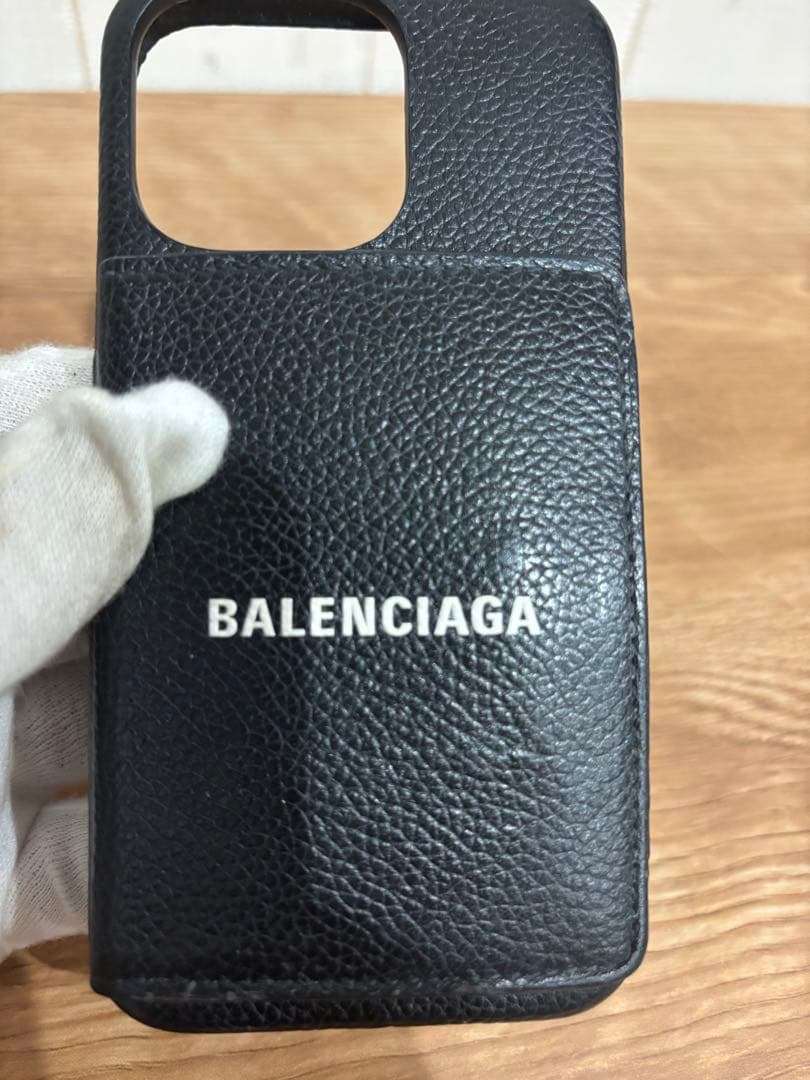 【美品】BALENCIAGA バレンシアガ iPhone13proケース