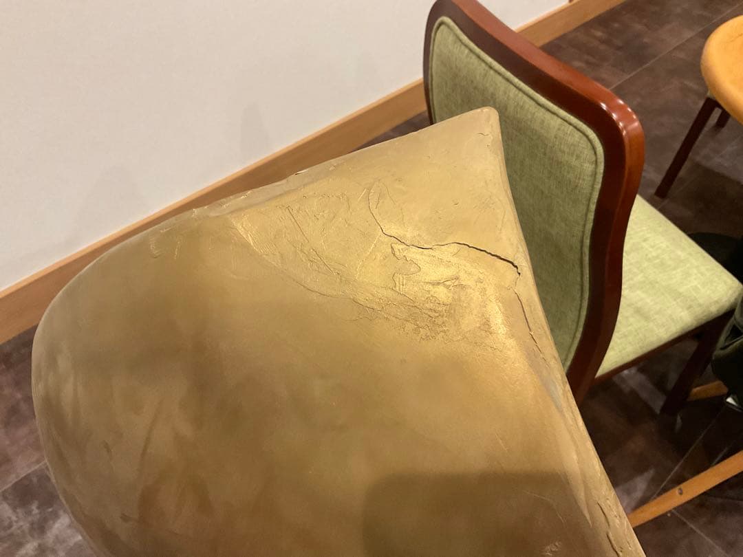 座釈迦　大仏様　プラスチック、合成樹脂製　高さ1m