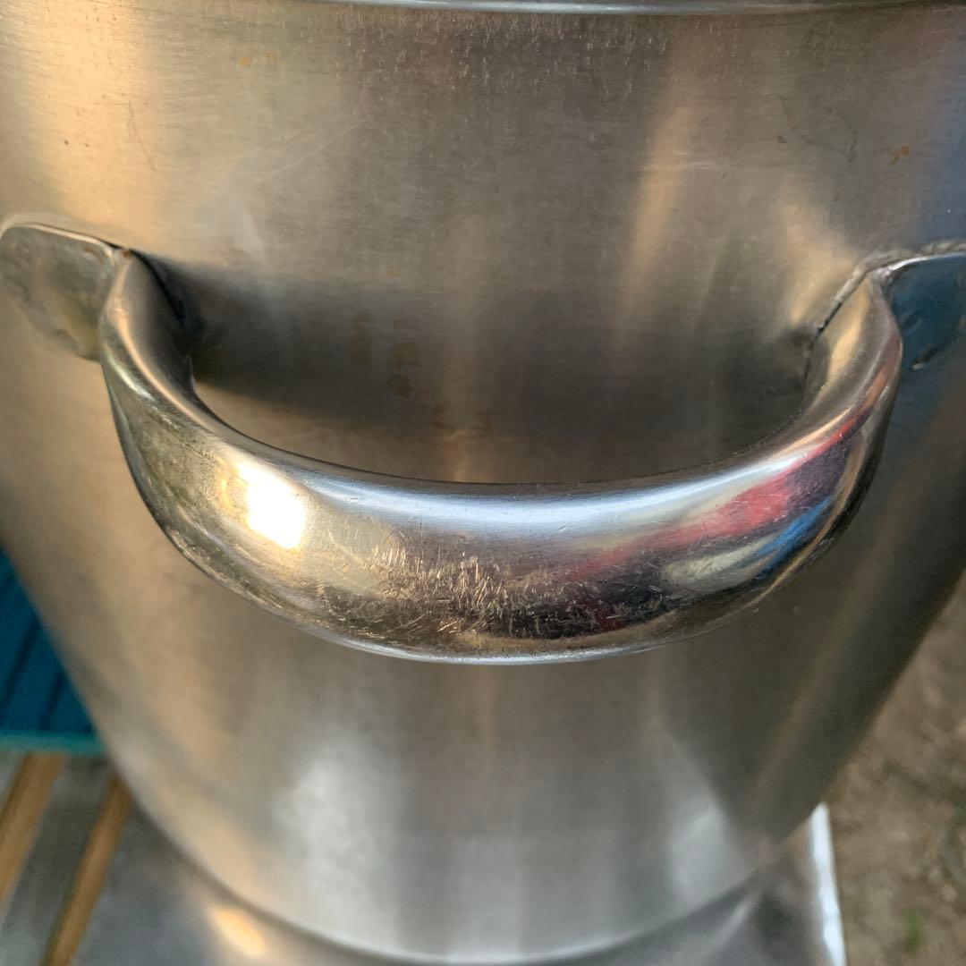 寸胴鍋【ステンレス製】 蓋付き 42cm外側　内側　計量目盛付き　取っ手付き