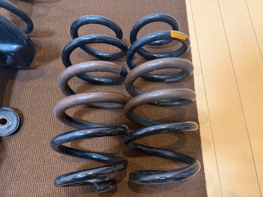 みい60ハリアー　前期 純正サス