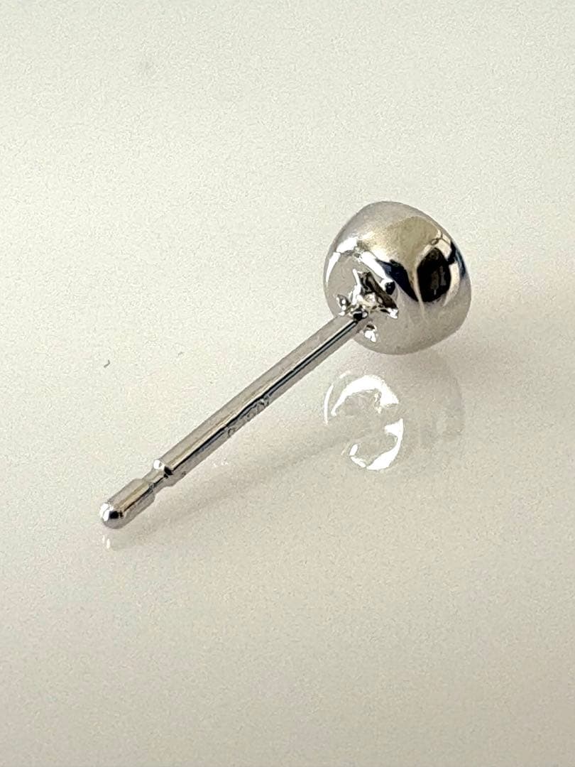 片耳　K18WG フクリンピアス　天然ダイヤモンド0.163ct(支給)