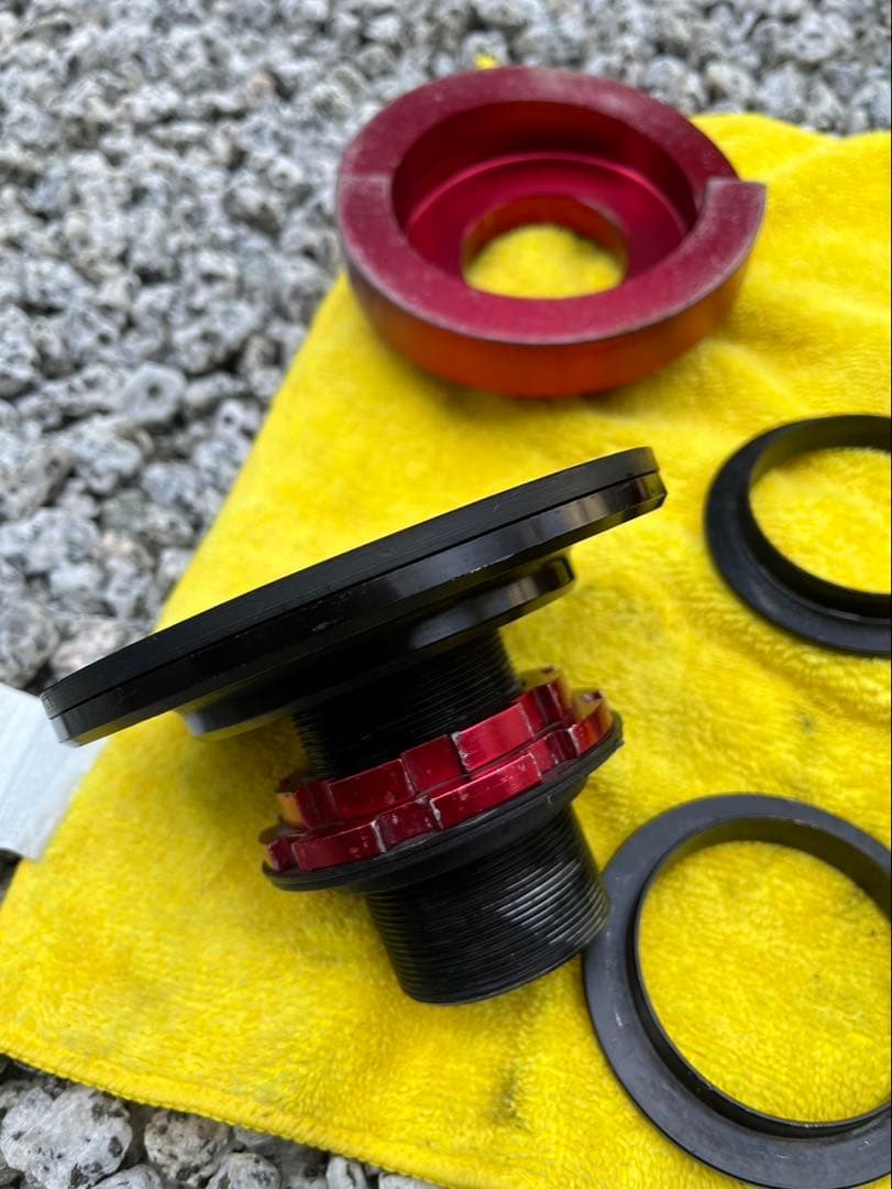 ラルグス　スプリングアダプター Z33 Z34 V35 V36 M35