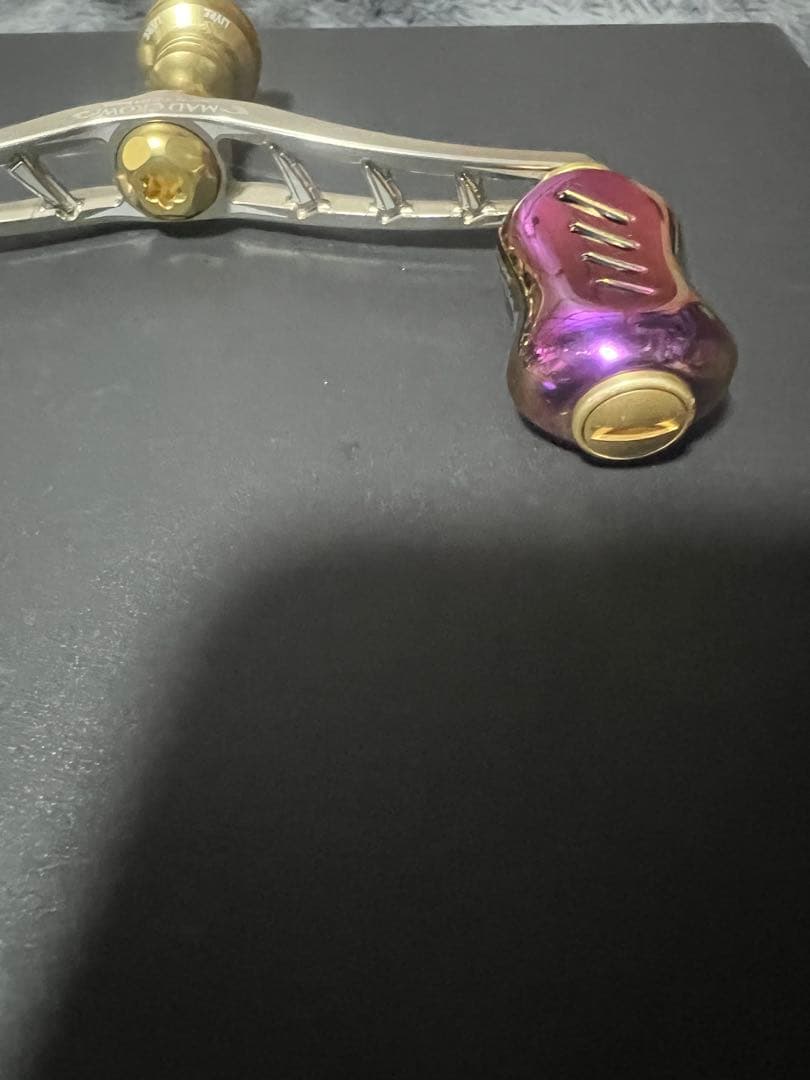 MAD CRAWL リールハンドル ゴールド/パープル Oリング付き