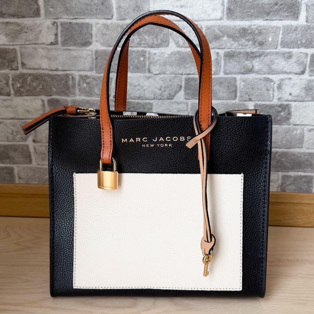 土日限定値下【美品】MARC JACOBS　ミニトートバッグ　ブラック×ベージュ