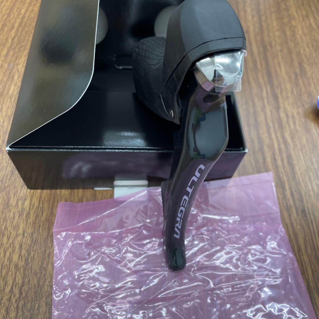 9568 シマノ ST-R8000 レバーのみ ISTR8000