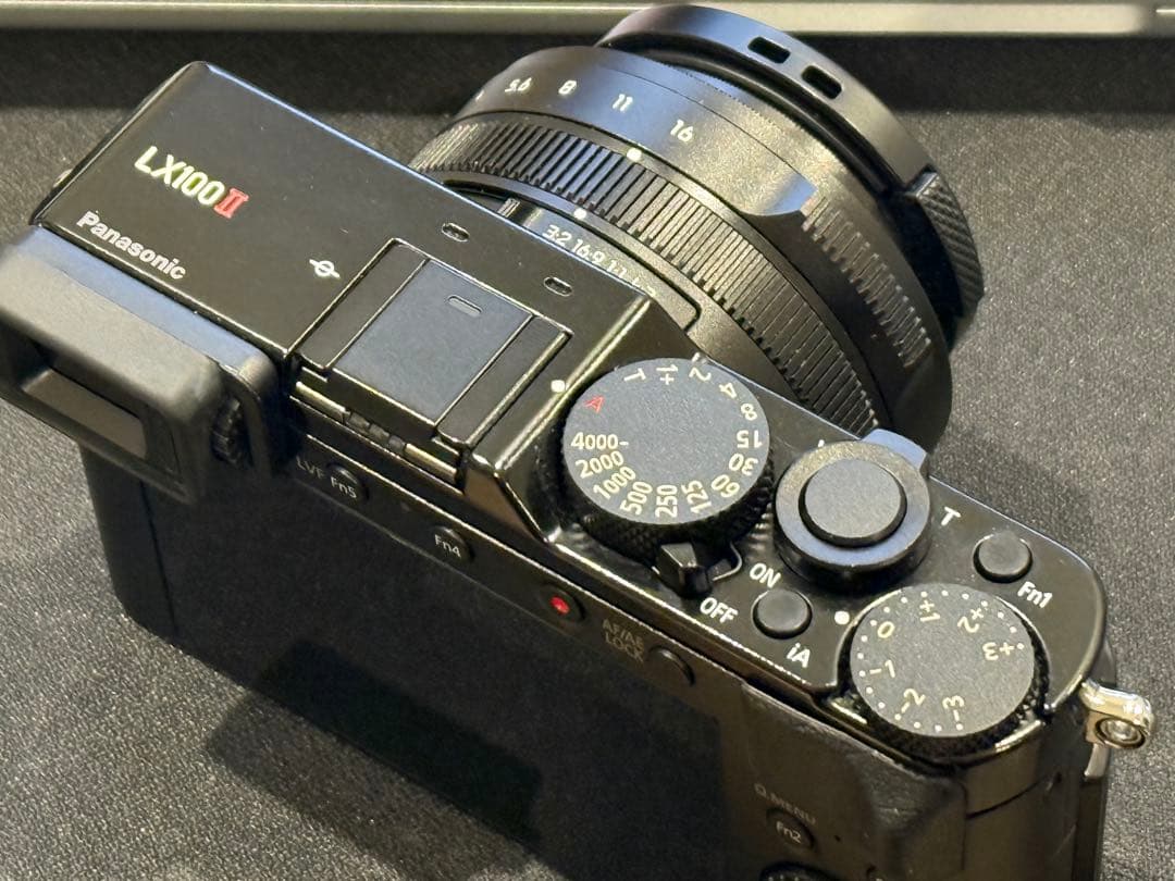 デジタルカメラ Panasonic LUMIX LX100II LX100M2