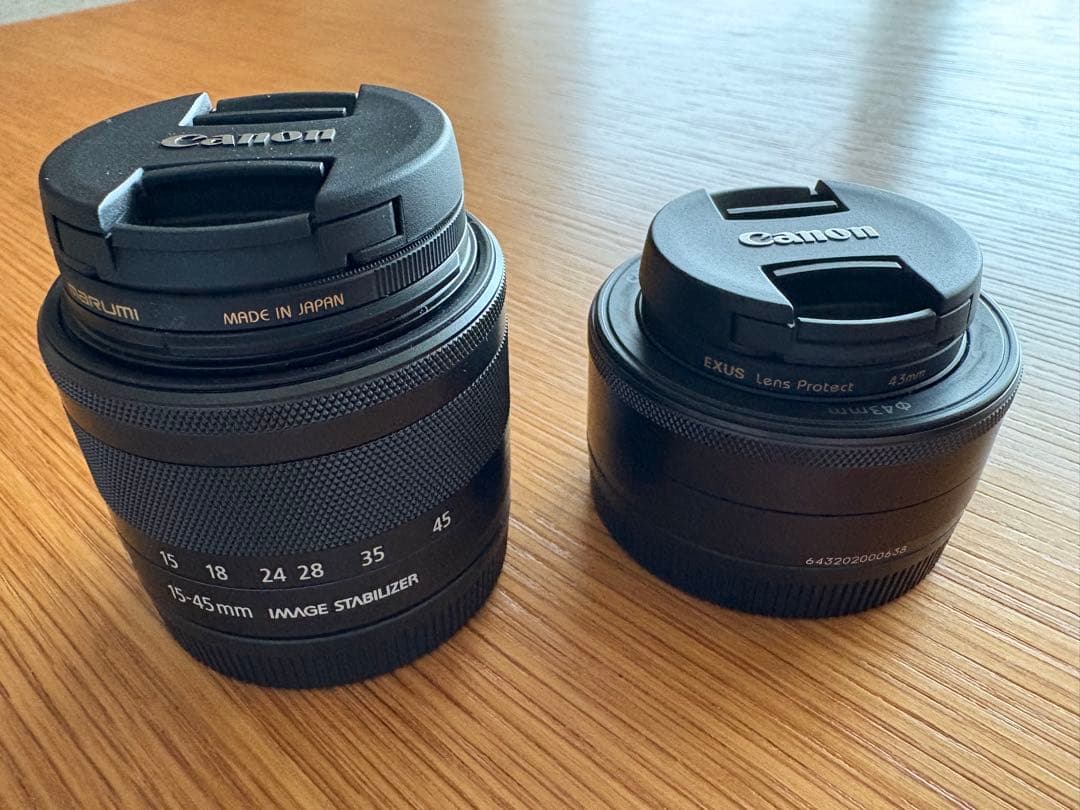 【美品】Canon EOS Kiss M ミラーレス一眼 本体とレンズ2本