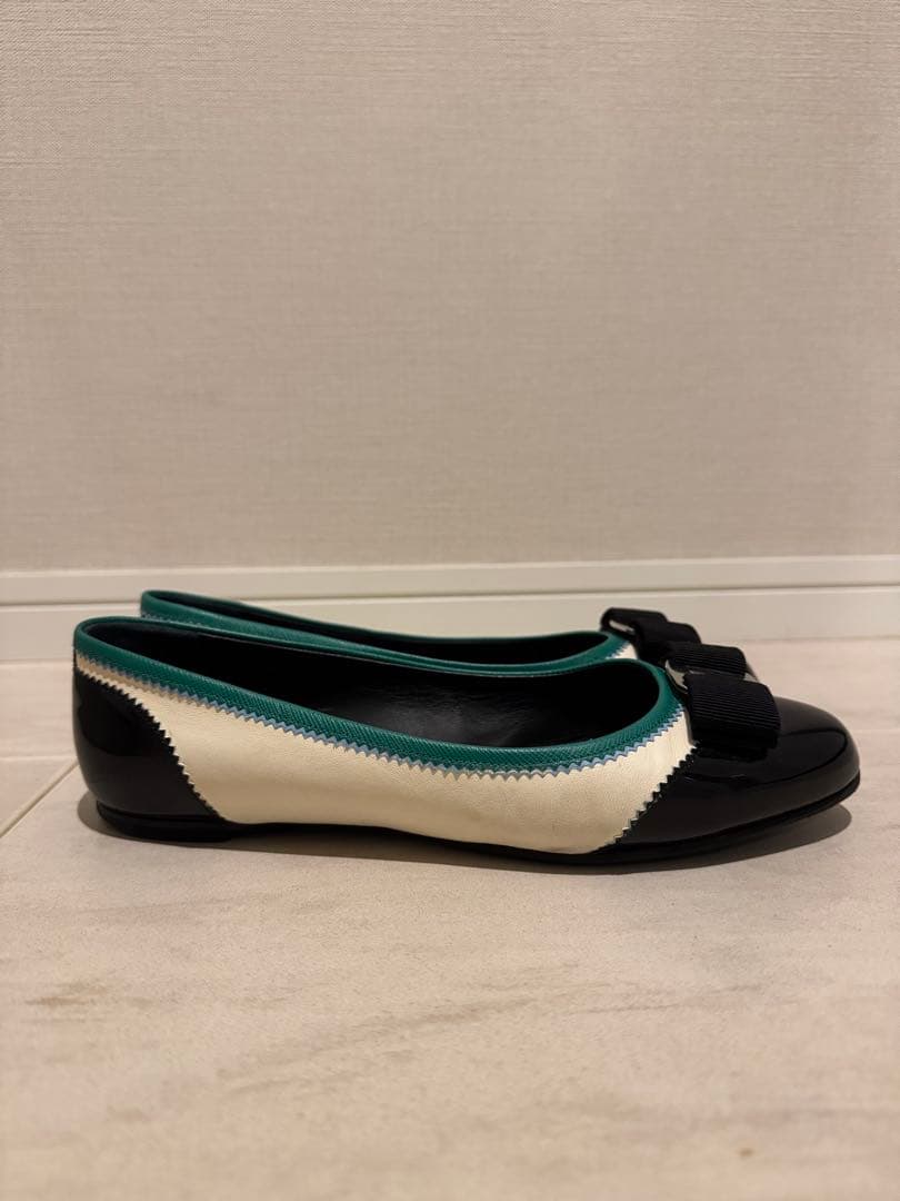 Ayaさま専用 定価9万円 フェラガモ VARINA ヴァリナ バレエシューズ