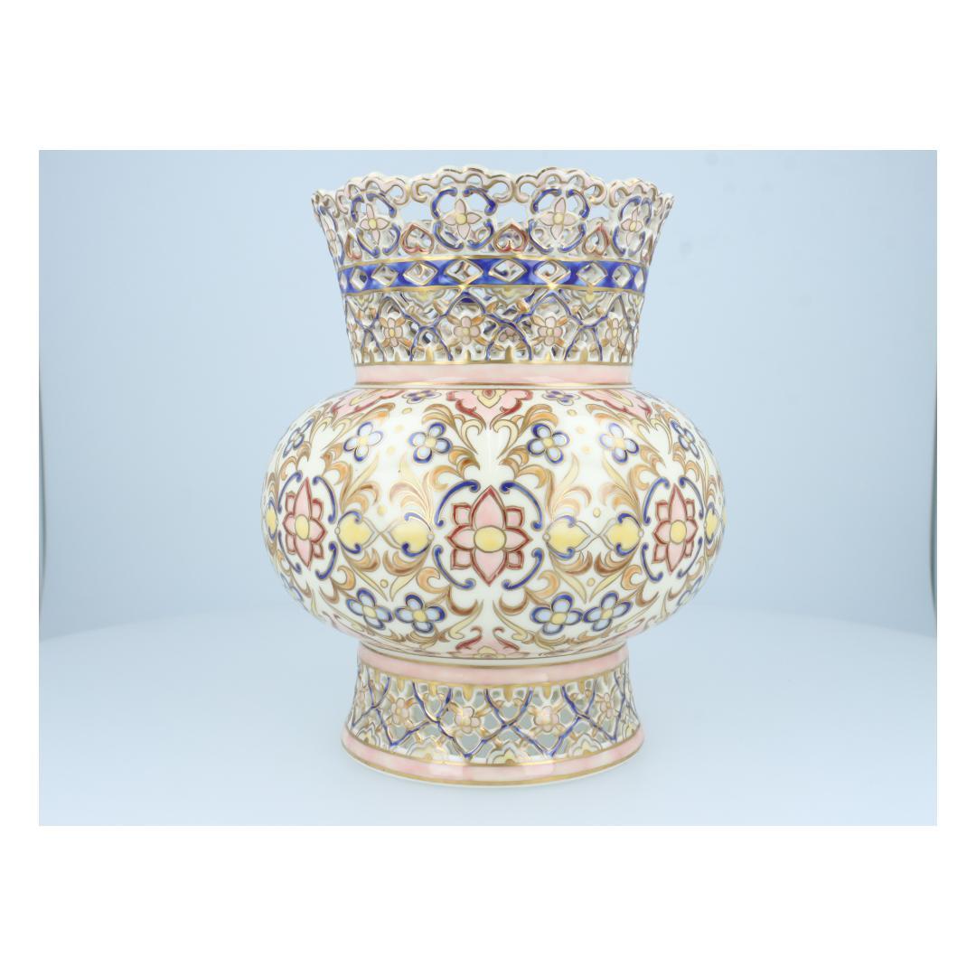 【美品】Zsolnay ジョルナイ 花瓶 金彩装飾 ハンガリー製 アンティーク調