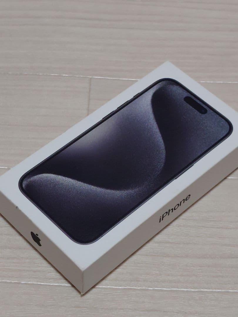 iPhone 15 Pro 512GB ブラックチタニウム 美品 SIMフリー