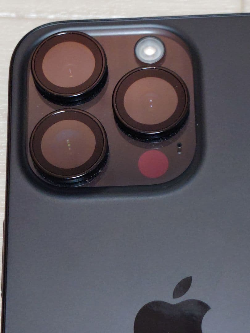 iPhone 15 Pro 512GB ブラックチタニウム 美品 SIMフリー