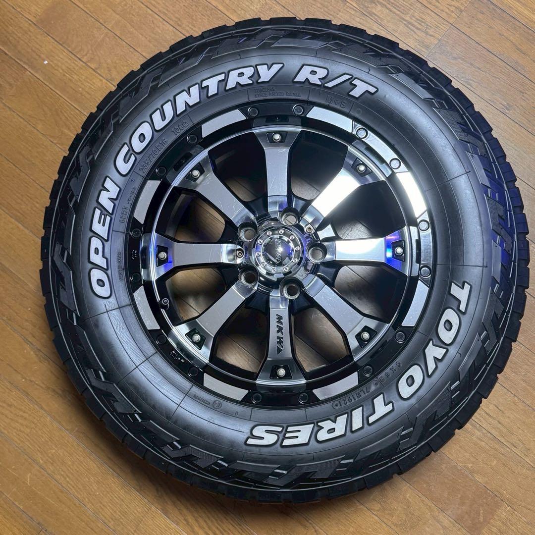 希少デリカD5 MKW MK-46 235/70R16 OPEN COUNTRY