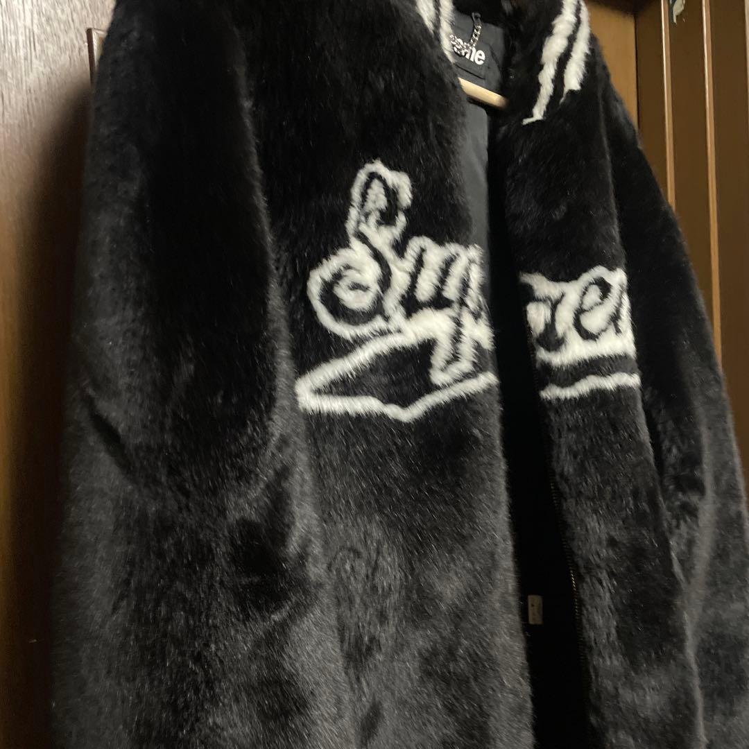 ジ*神様 Supreme ブラックファー スタジャン Mサイズ