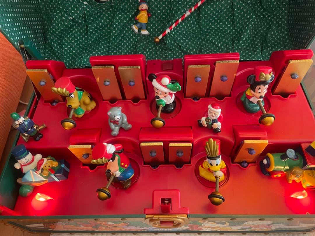 オルゴール Mickey's Musical Toy Chest