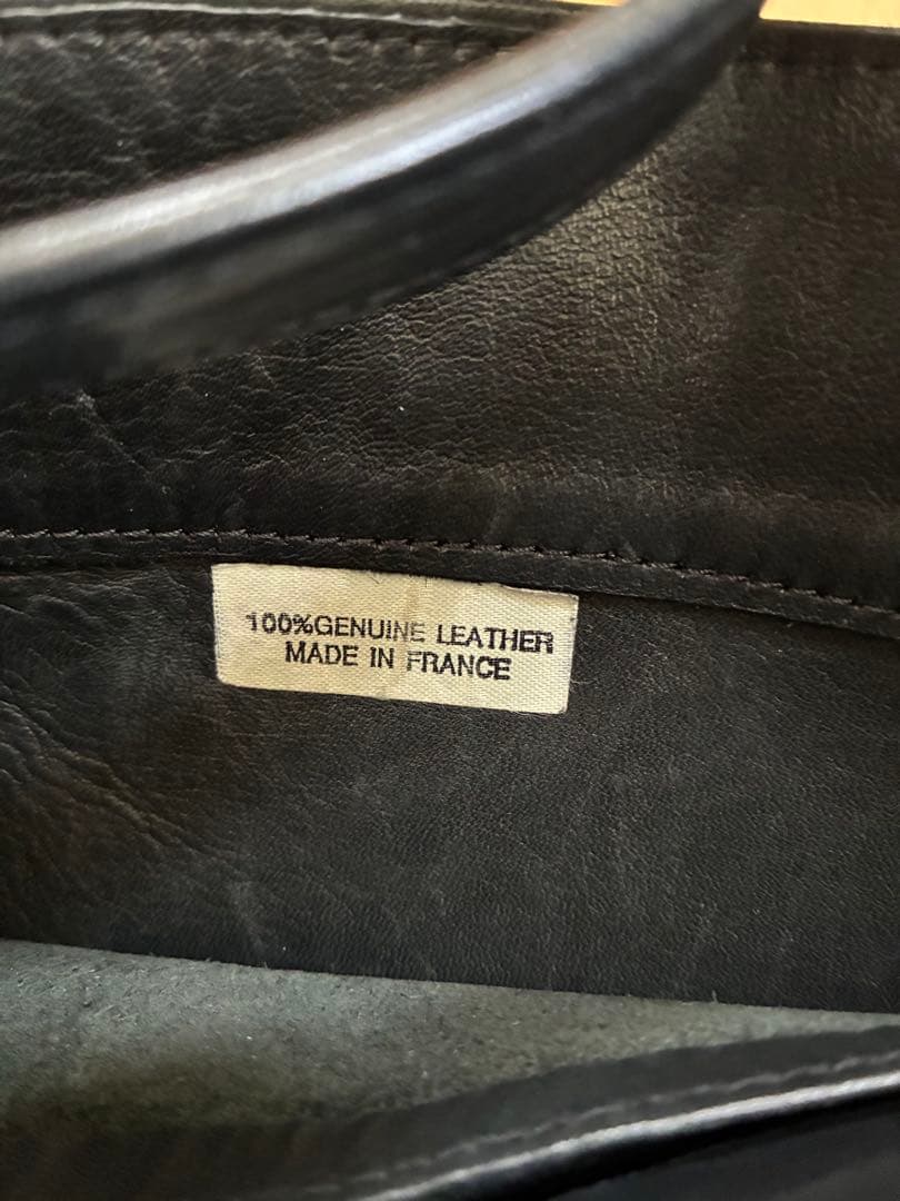 APC アーペーセー ビンテージ フランス製 レザーショルダーバッグ (黒)