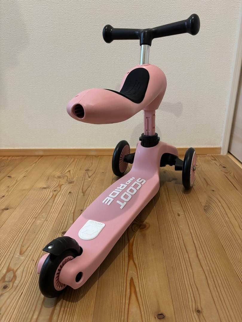 SCOOT AND RIDE ピンク　室内使用のみ