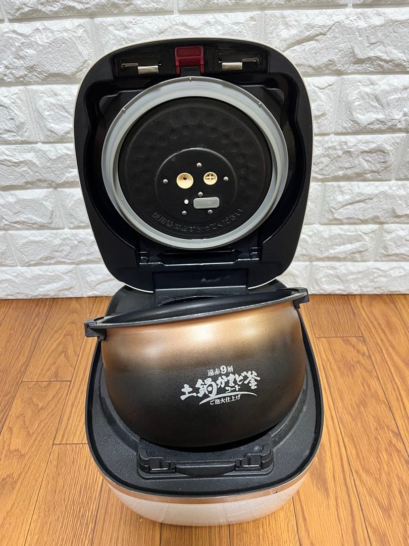 TigerIH圧力炊きたて炊飯器JPI-G100 2021年製