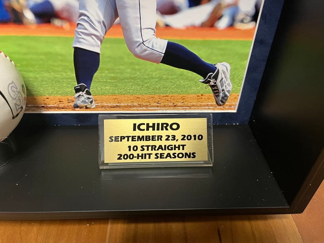 イチロー 10年連続200安打記念ディスプレイ