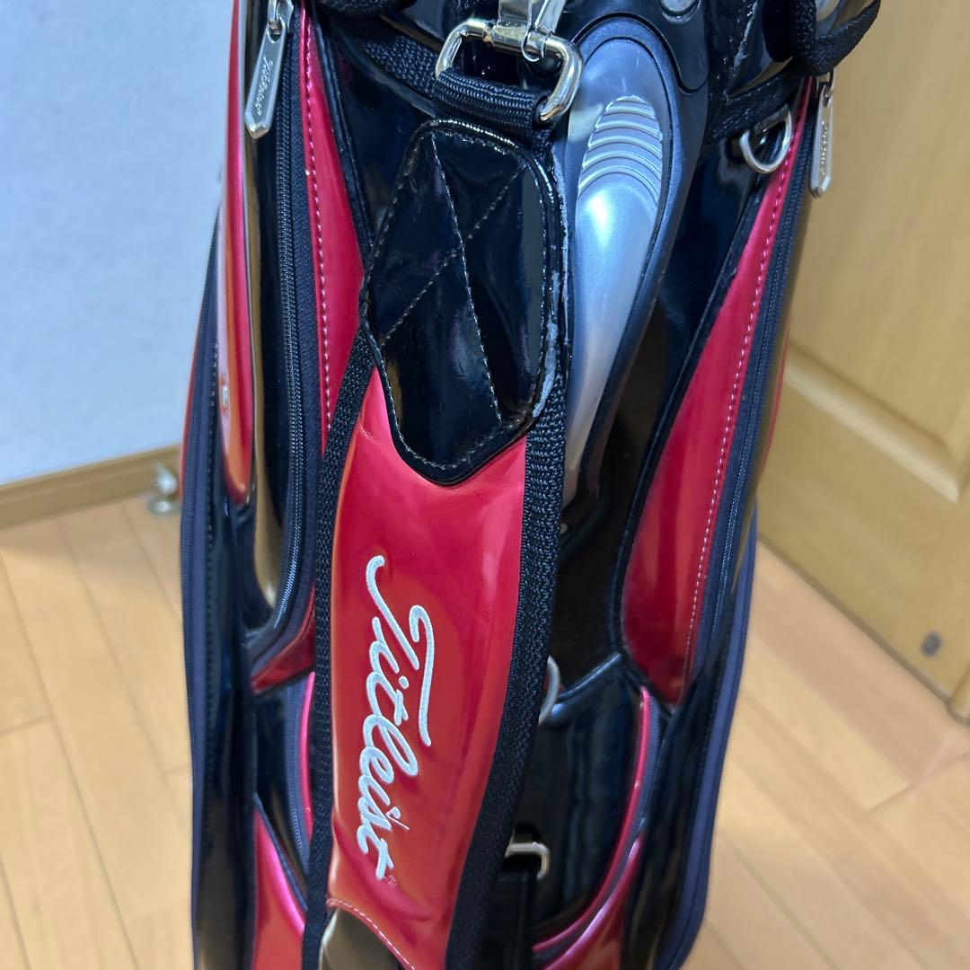 Titleist エナメルゴルフキャディバッグ 黒赤