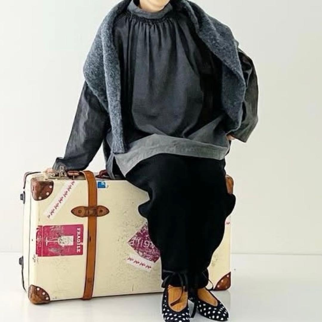 ネストローブ　天然染め ハイネック2wayブラウス　グレー