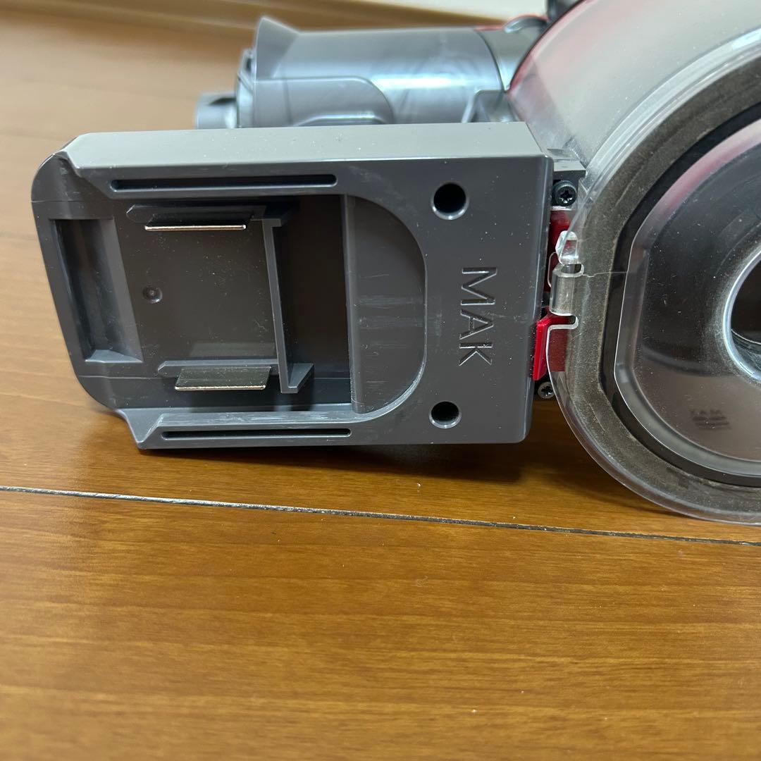 Dyson - V8 SV10Kコードレス掃除機 バッテリー変更アダプター使用