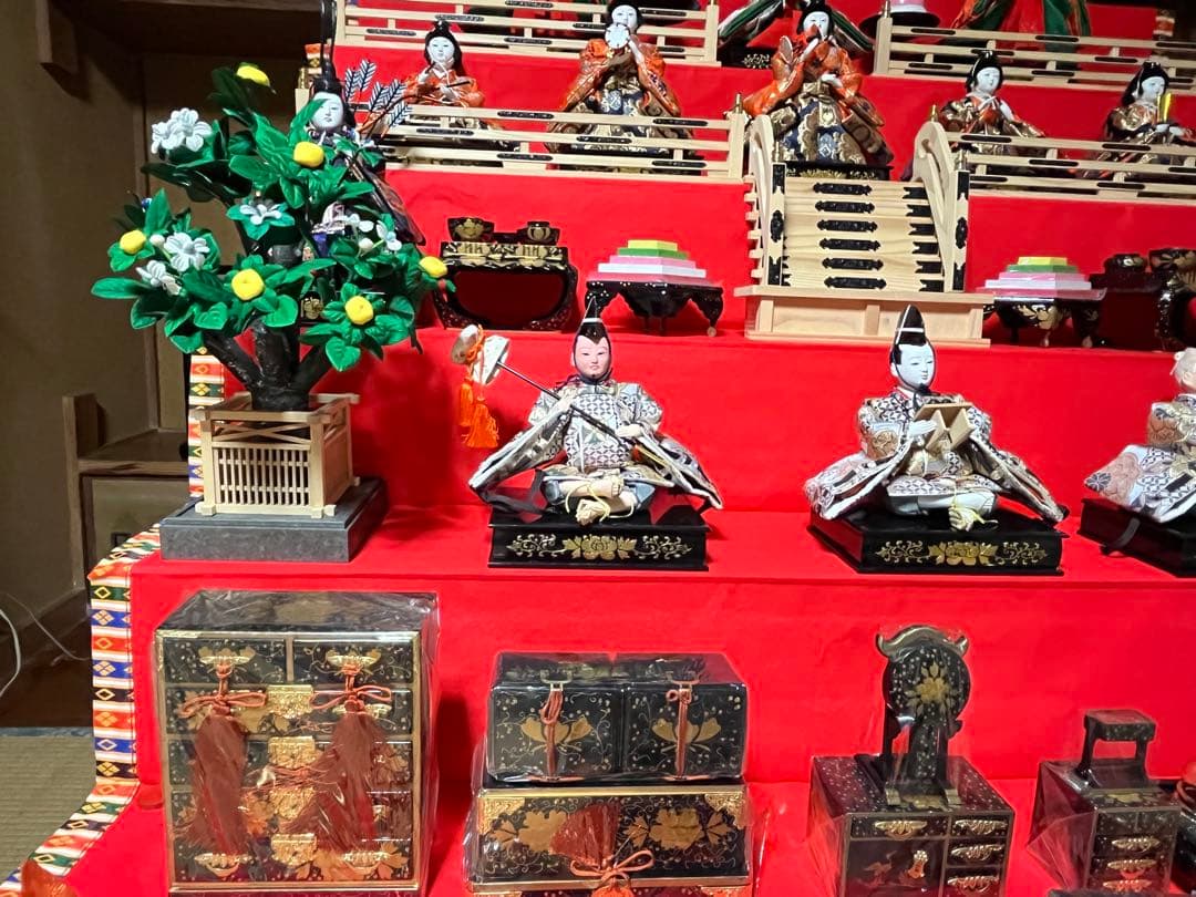 ①雛壇　7段飾り　春童作　吉野雛