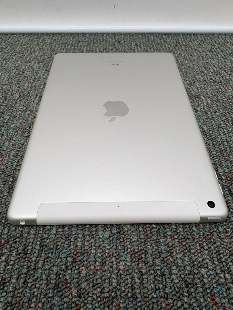 【92%】 iPad 第8世代　Wi-Fi + Cellularモデル