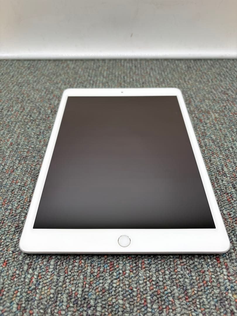 【92%】 iPad 第8世代　Wi-Fi + Cellularモデル
