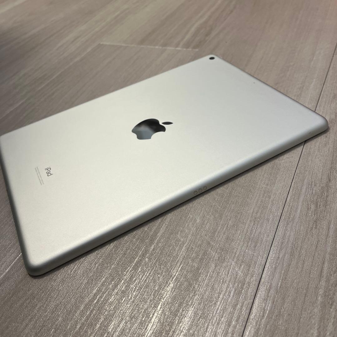iPad 10.2インチ 第7世代 Wi-Fi 32GB シルバー