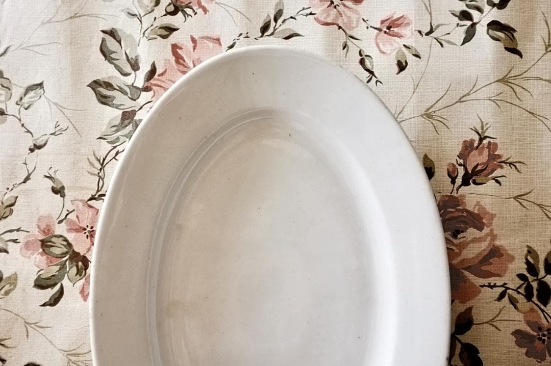 19世紀 フランス 36c 白の集約と重厚なオーバルプレートa アンティーク