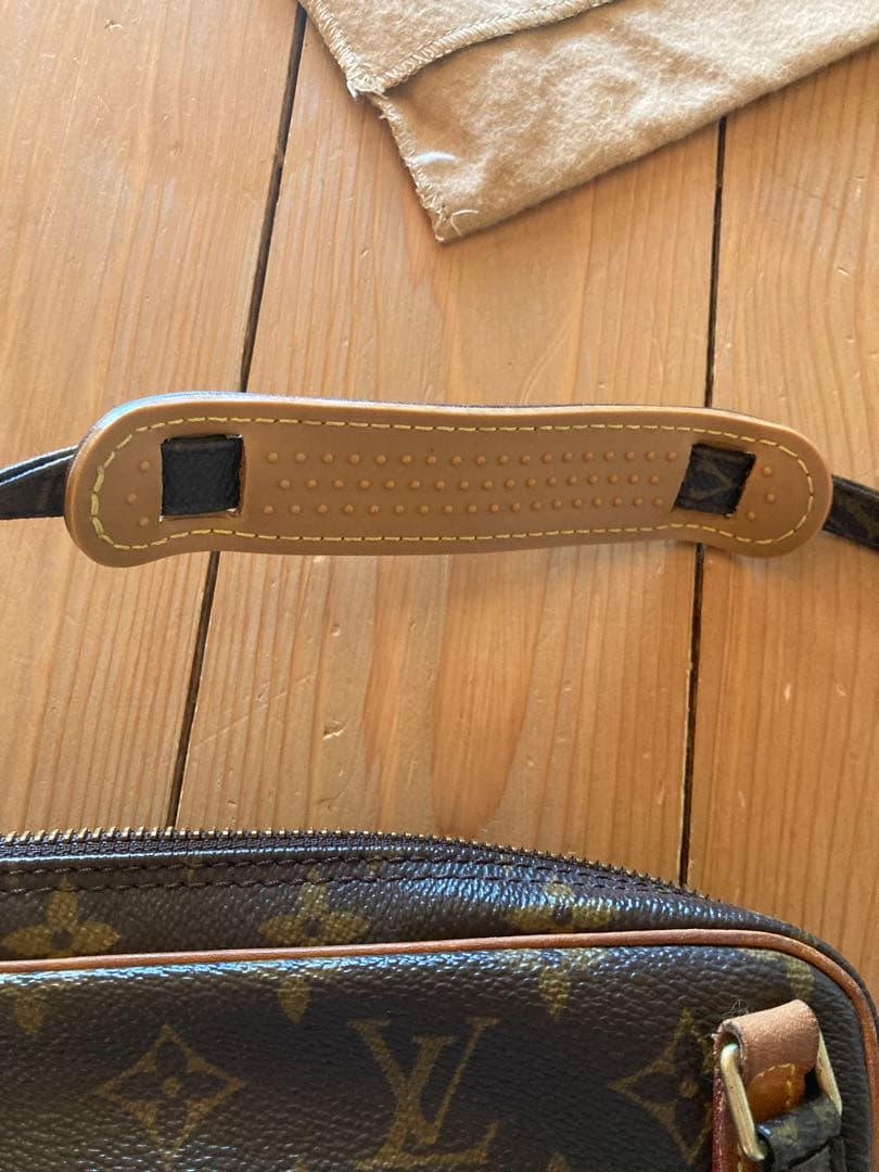 Louis Vuitton ルイ・ヴィトン　ショルダーバッグ モノグラム