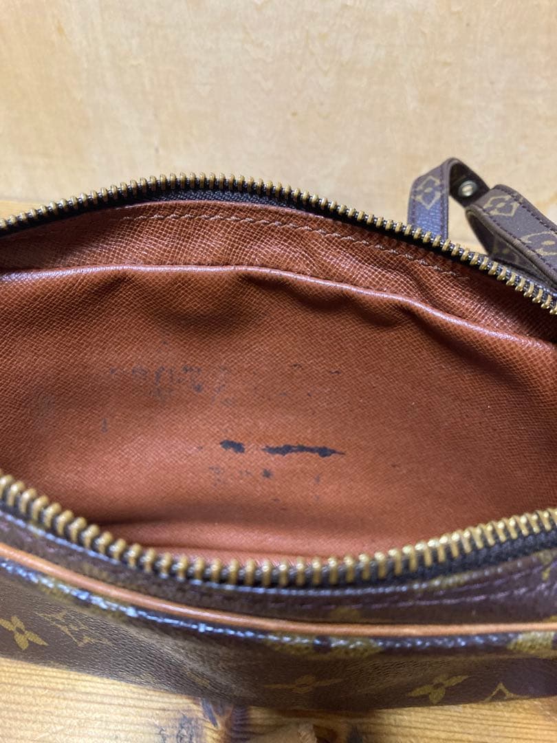 Louis Vuitton ルイ・ヴィトン　ショルダーバッグ モノグラム