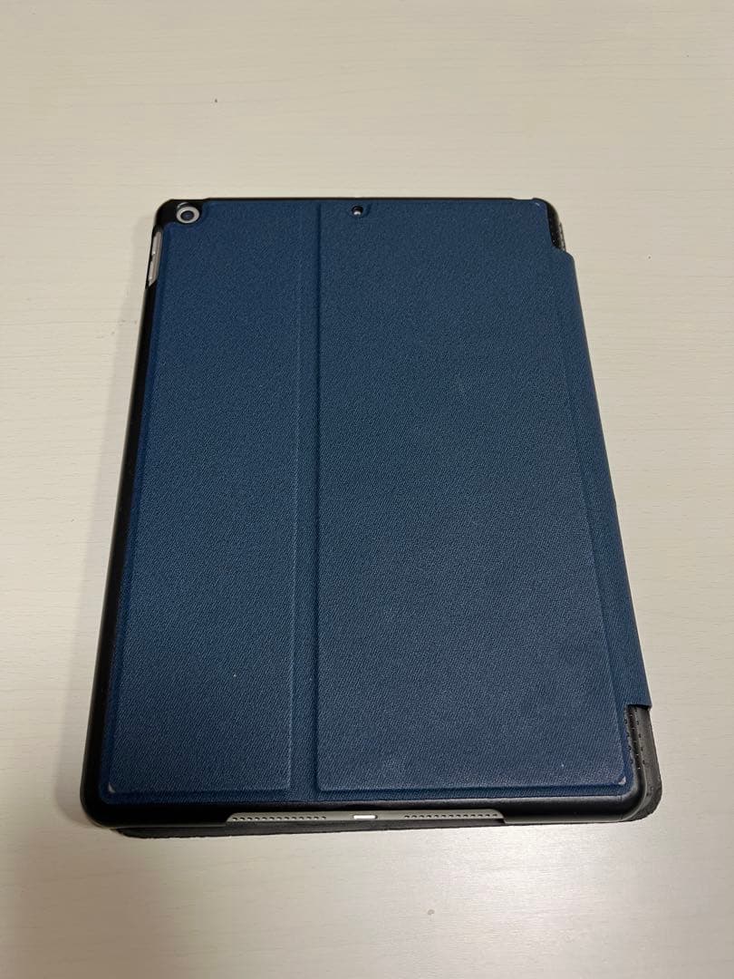 iPad (第8世代) 32GB MYLA 2J/A