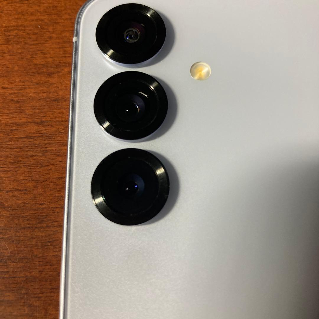 Galaxy S23 アイシーブルー 3カメラ