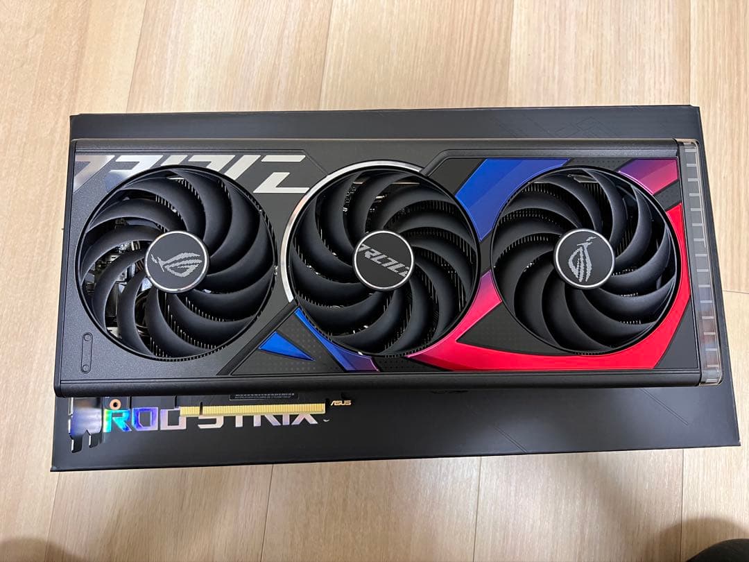 グラフィックボード・グラボ・ビデオカード ASUS ROG STRIX GeForce RTX 4070 Ti OC