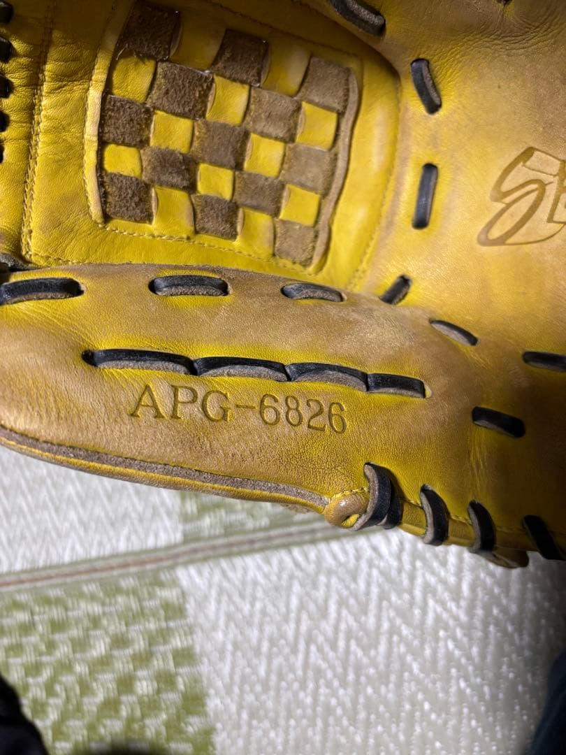 【値下げ可】HI-GOLD ハイゴールド 軟式用グローブAPG-6826ヌバック